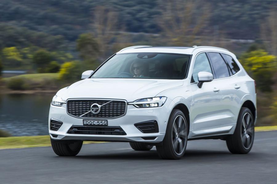  Volvo XC60 T8 Inscription 2017 года  (AU) (фото 7 из 23)